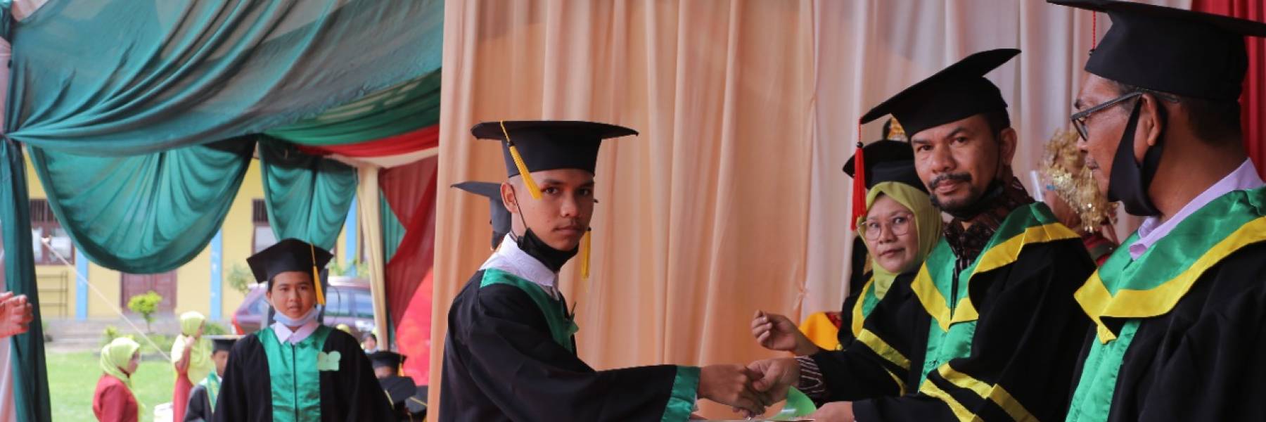 Wisuda